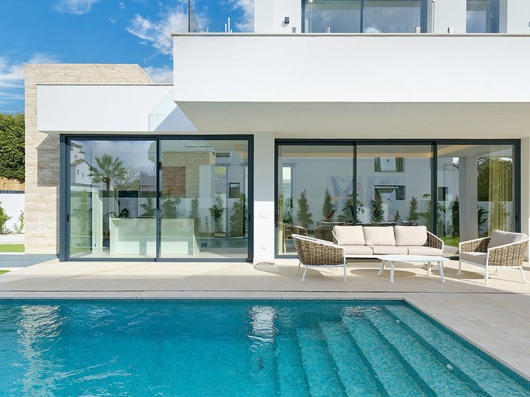 Villa for Sale in Estepona, Malaga 3
