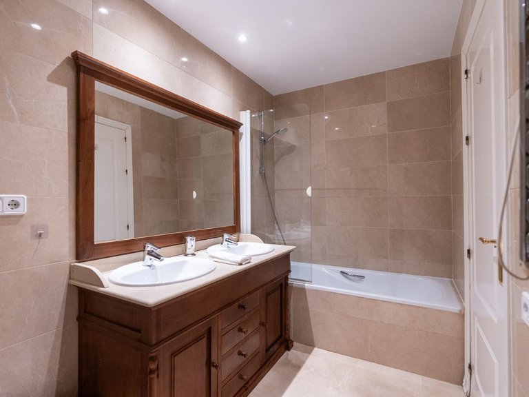 Apartment for Sale in Los Arqueros, Malaga 10