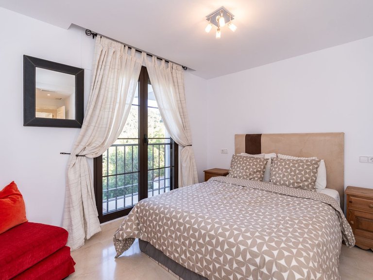 Apartment for Sale in Los Arqueros, Malaga 11