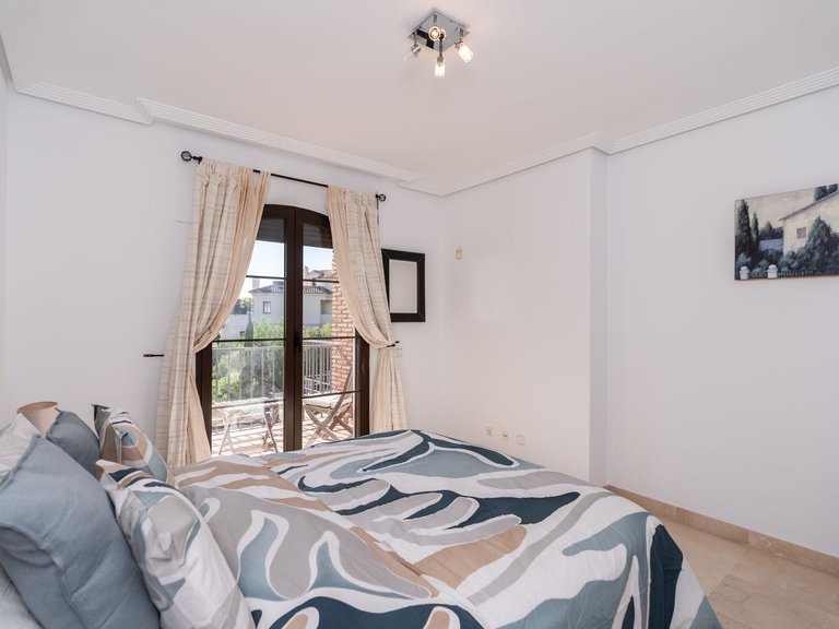 Apartment for Sale in Los Arqueros, Malaga 9