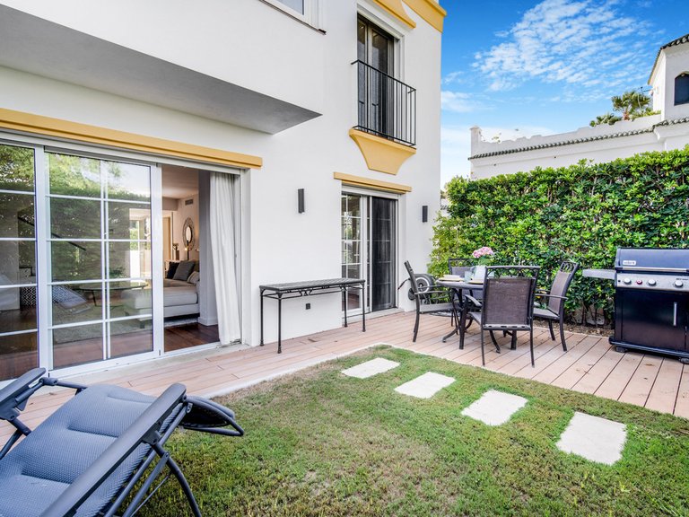 Villa for Sale in The Golden Mile, Malaga 14