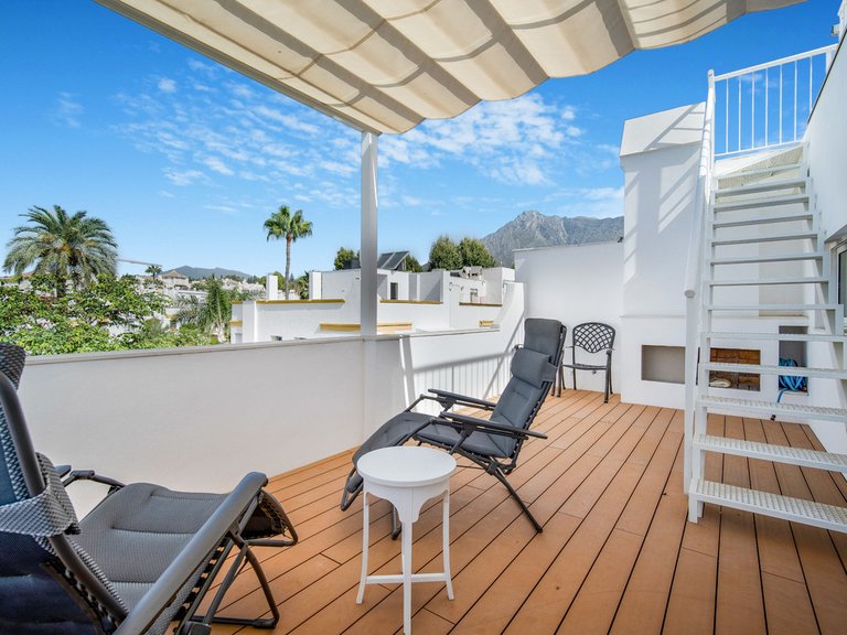 Villa for Sale in The Golden Mile, Malaga 29