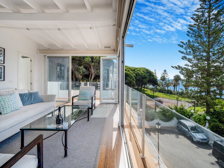 Villa for Sale in The Golden Mile, Malaga 8