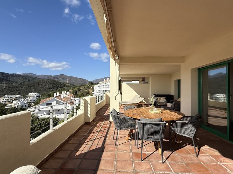 Apartment for Sale in Selwo, Malaga 4