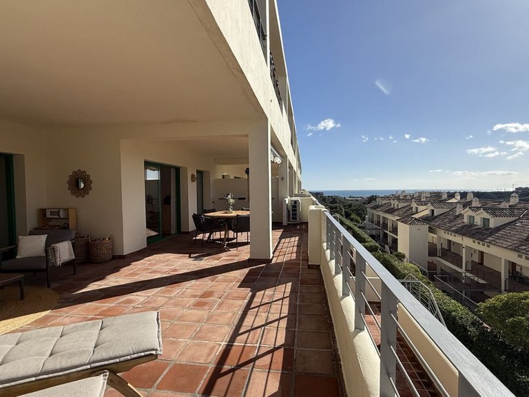 Apartment for Sale in Selwo, Malaga 6