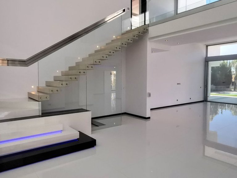 Villa for Sale in Guadalmina Baja, Malaga 7