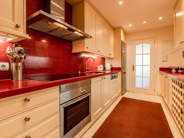 Apartment for Sale in Puerto Banús, Malaga 16