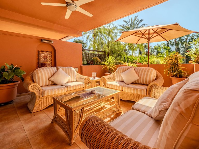 Apartment for Sale in Puerto Banús, Malaga 3