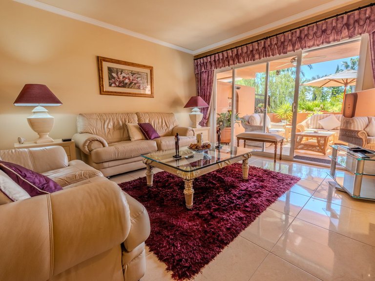 Apartment for Sale in Puerto Banús, Malaga 4