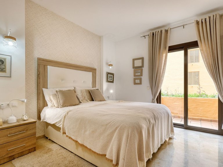 Apartment for Sale in La Duquesa, Malaga 26