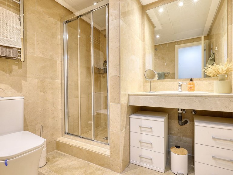 Apartment for Sale in La Duquesa, Malaga 40
