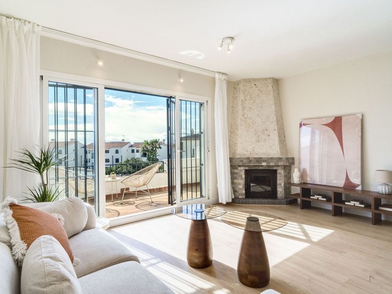 Apartment for Sale in Miraflores, Malaga 12
