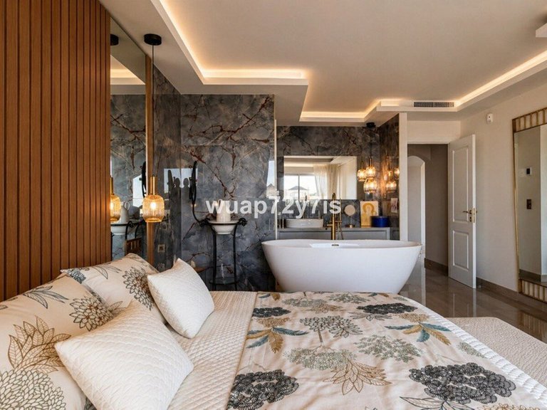 Apartment for Sale in Elviria, Malaga 17