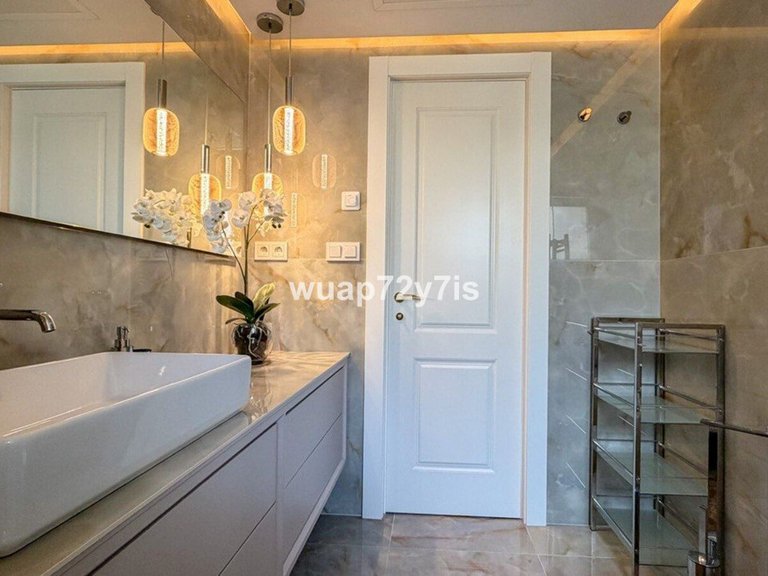Apartment for Sale in Elviria, Malaga 27