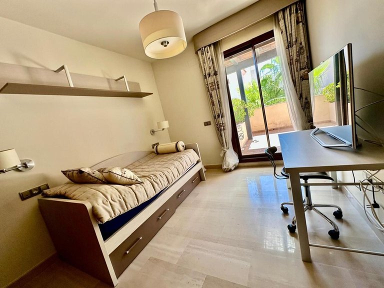 Apartment for Sale in Nueva Andalucía, Malaga 13
