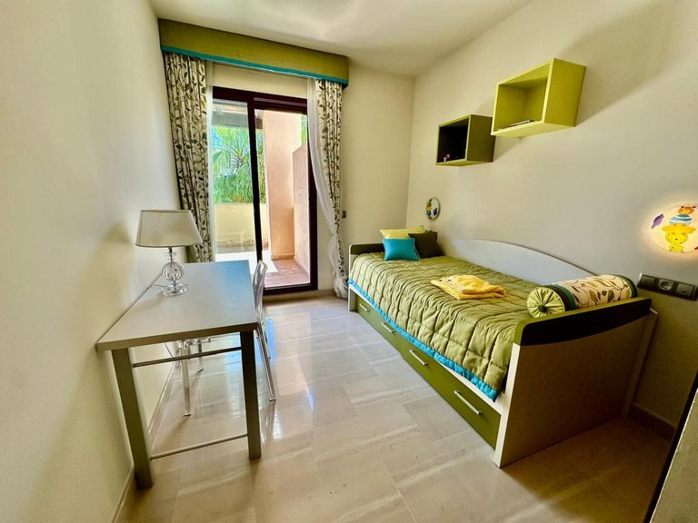 Apartment for Sale in Nueva Andalucía, Malaga 14