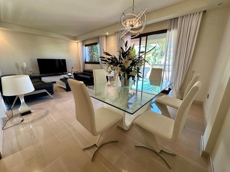 Apartment for Sale in Nueva Andalucía, Malaga 3