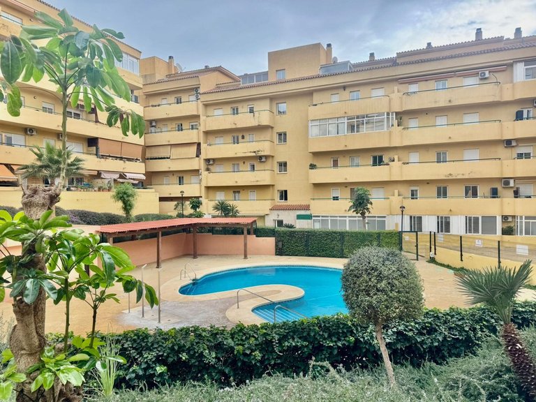 Apartment for Sale in Los Pacos, Malaga 11