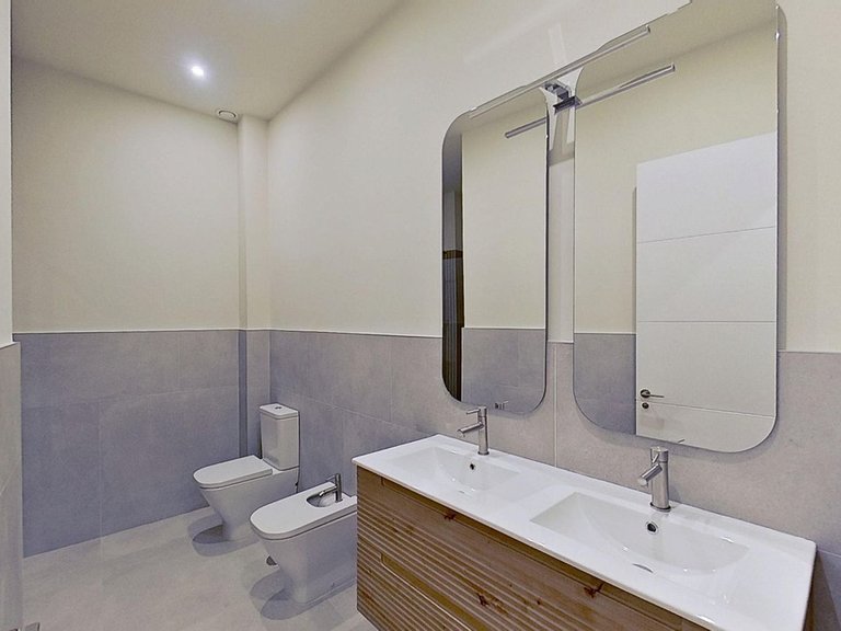 Apartment for Sale in La Trinidad, Malaga 20