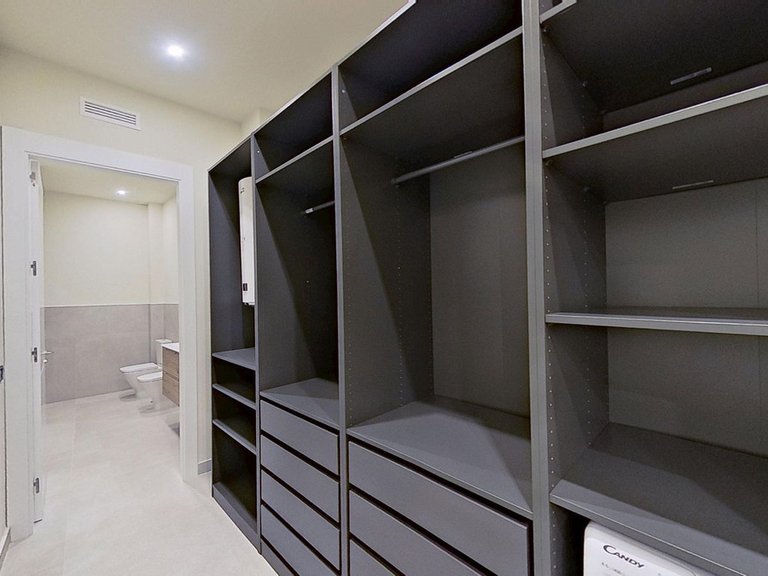 Apartment for Sale in La Trinidad, Malaga 23