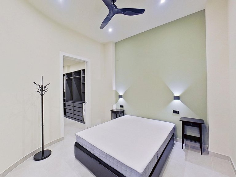 Apartment for Sale in La Trinidad, Malaga 26