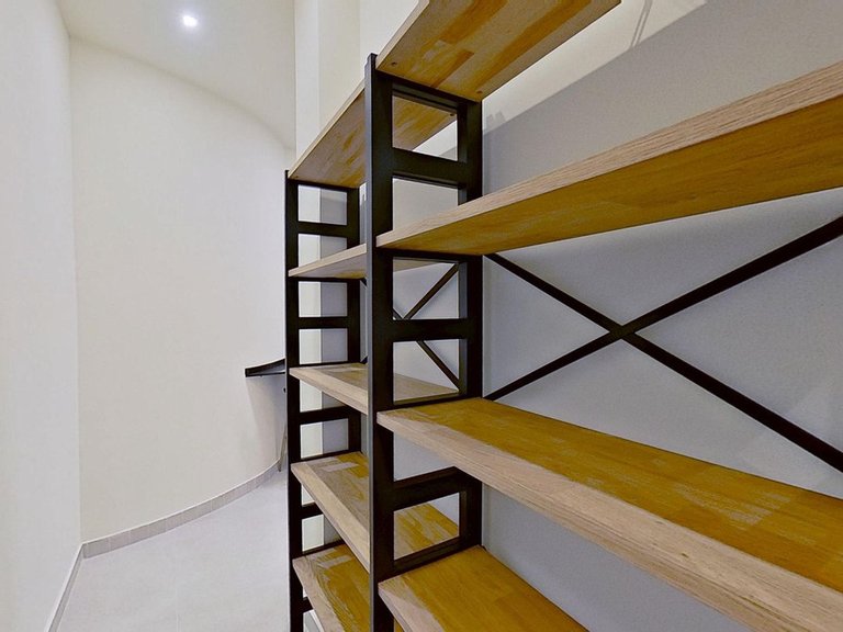 Apartment for Sale in La Trinidad, Malaga 5