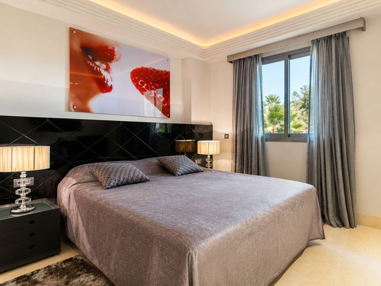 Apartment for Sale in Benahavís, Malaga 17