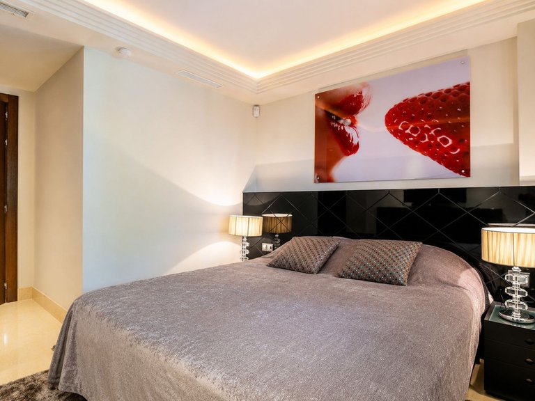 Apartment for Sale in Benahavís, Malaga 19