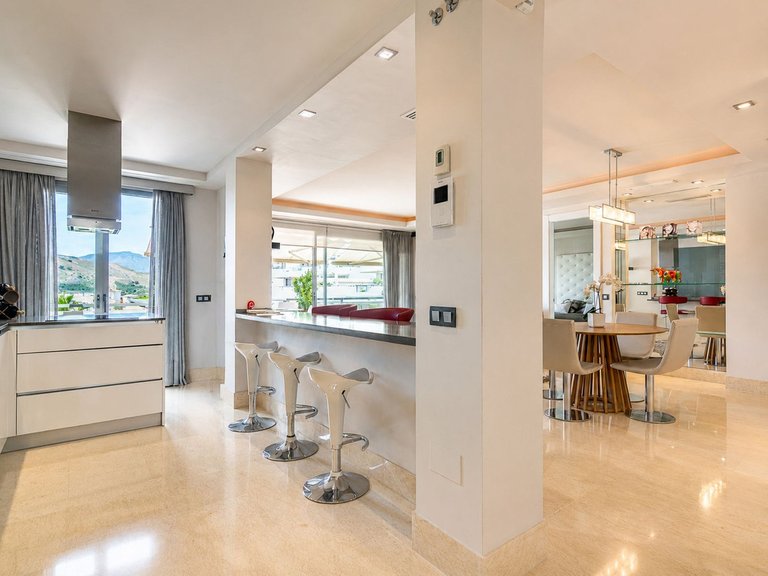 Apartment for Sale in Benahavís, Malaga 2