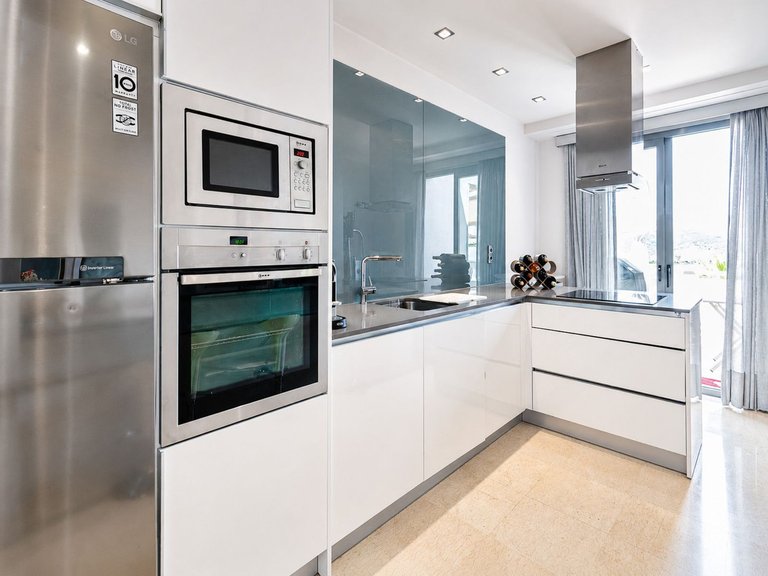 Apartment for Sale in Benahavís, Malaga 32