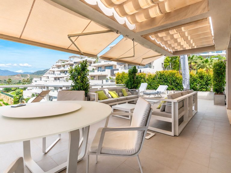Apartment for Sale in Benahavís, Malaga 37