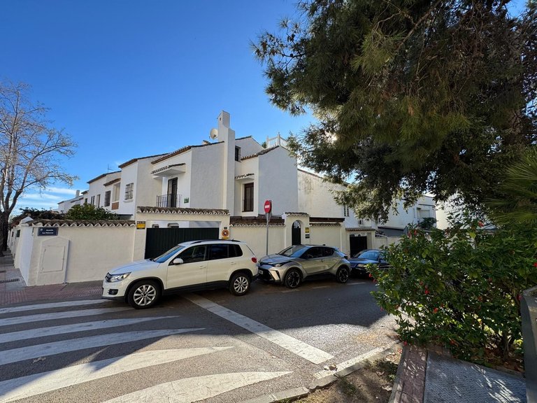 Villa for Sale in Marbella, Malaga 1