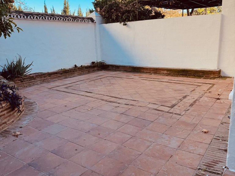 Villa for Sale in Marbella, Malaga 32