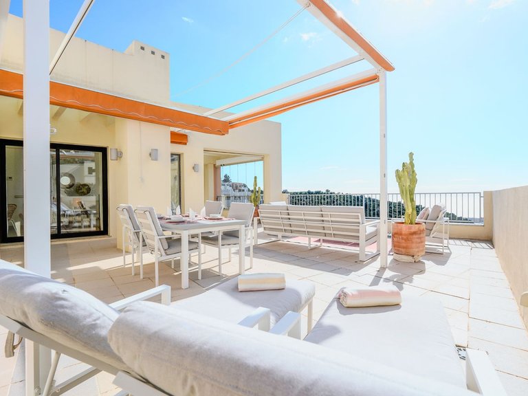 Apartment for Sale in Altos De Los Monteros, Malaga 12