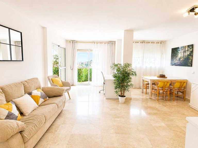 Apartment for Sale in Atalaya, Malaga 4