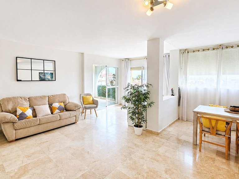 Apartment for Sale in Atalaya, Malaga 5