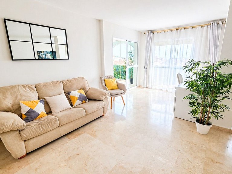 Apartment for Sale in Atalaya, Malaga 6