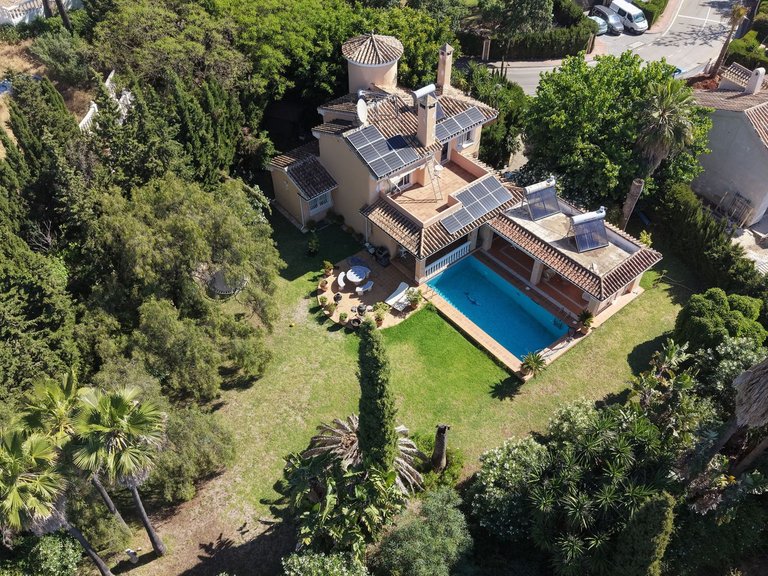 Villa for Sale in Costa del Sol Elviria, Malaga 3
