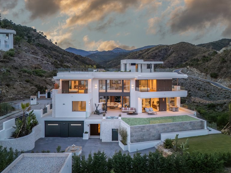 Villa for Sale in Costa del Sol Benahavís, Malaga 16