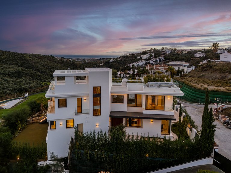 Villa for Sale in Costa del Sol Benahavís, Malaga 17