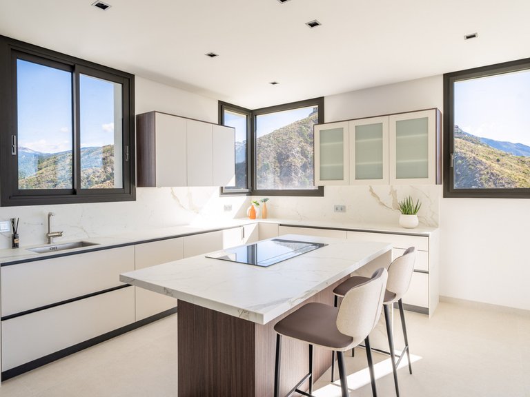 Villa for Sale in Costa del Sol Benahavís, Malaga 7