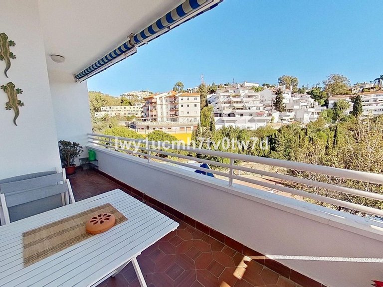 Apartment for Sale in Cerrado De Calderón, Malaga 1