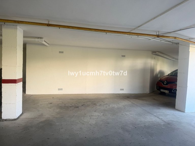 Apartment for Sale in Cerrado De Calderón, Malaga 15