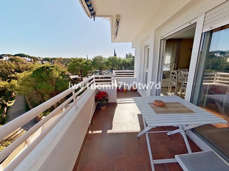 Apartment for Sale in Cerrado De Calderón, Malaga 18