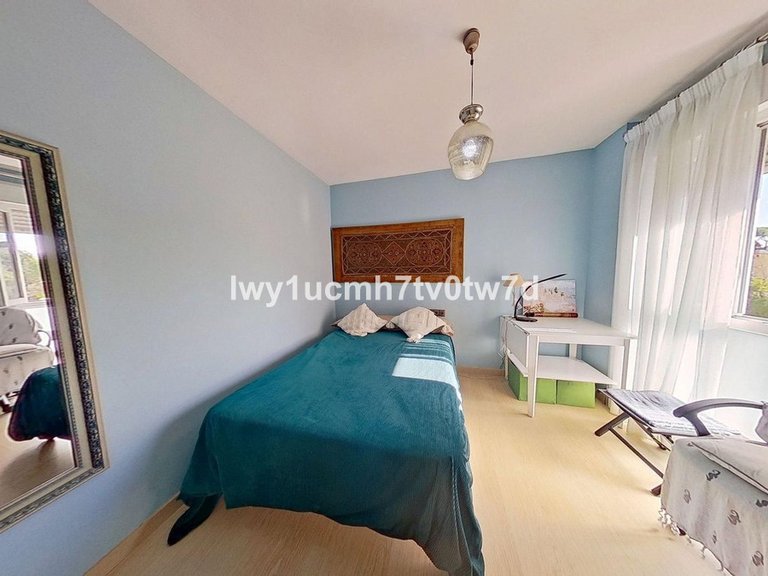 Apartment for Sale in Cerrado De Calderón, Malaga 7