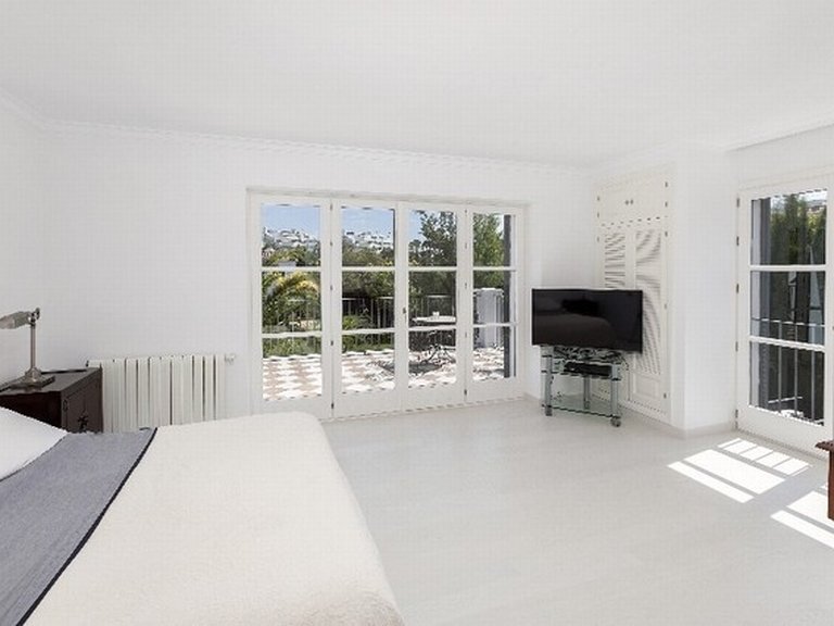 Villa for Sale in Marbella, Malaga 12
