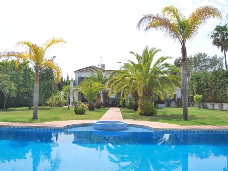 Villa for Sale in Marbella, Malaga 3