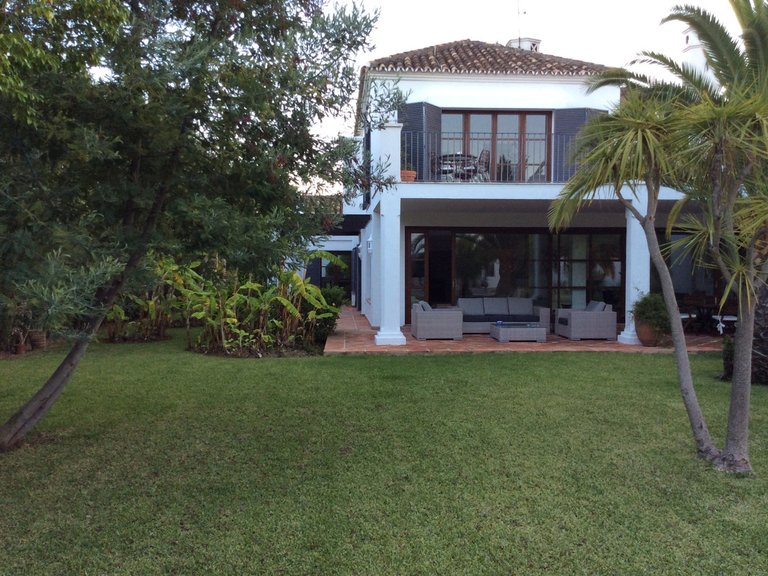 Villa for Sale in Marbella, Malaga 48