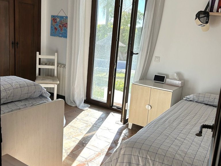 Villa for Sale in New Golden Mile, Malaga 13