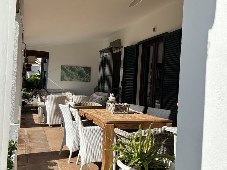 Villa for Sale in New Golden Mile, Malaga 5